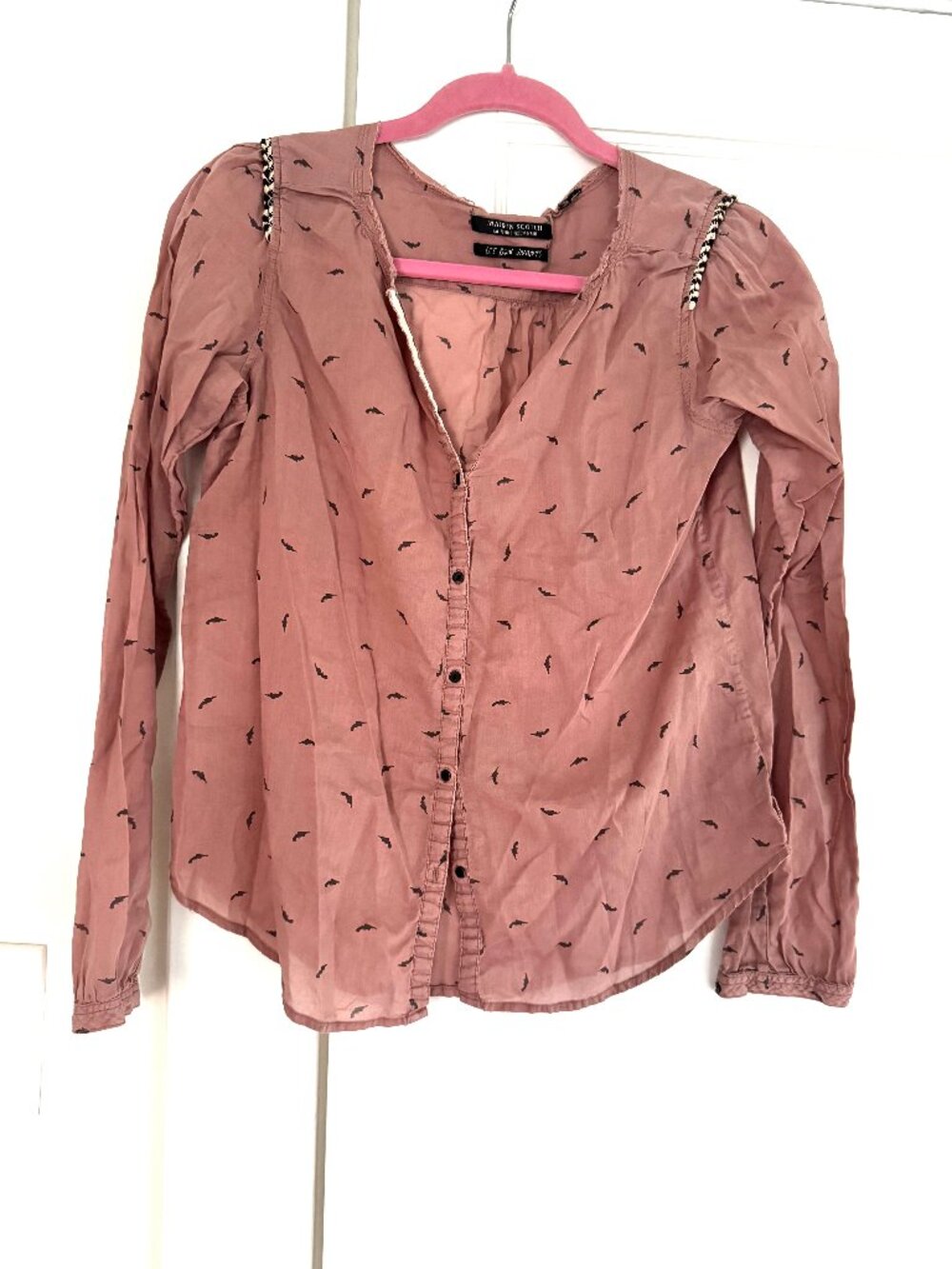 Dusty Pink Top with Black and White contrast piping - Maison Scotch
